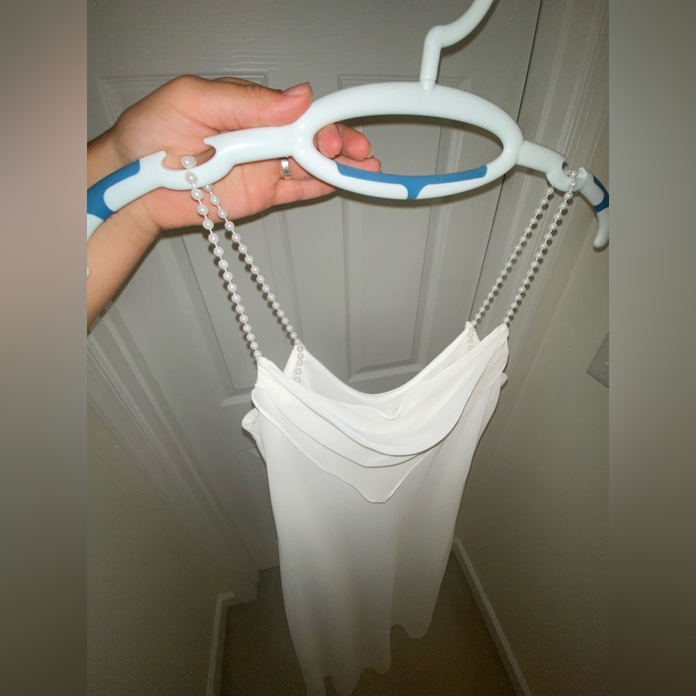 🚨LAST CHANCE!!! 🚨Pearl strapped wedding/reception/rehearsal dinner white dress